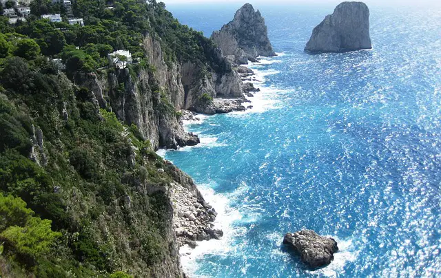 capri day trip or stay